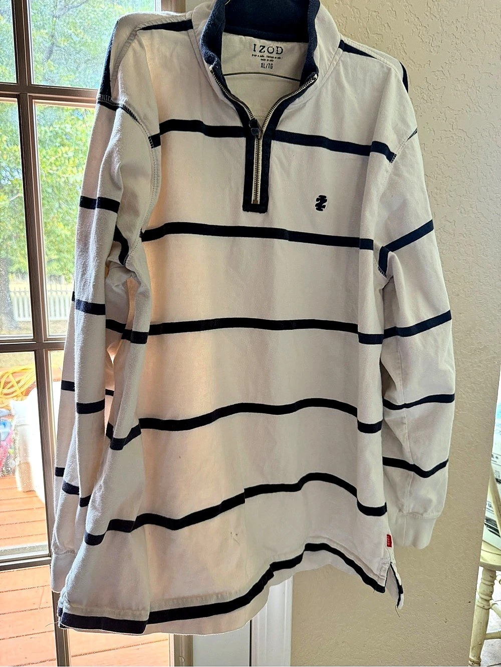 IZOD Men's Striped Pullover White & Black XL